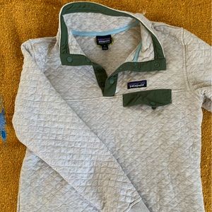 Patagonia Organic Cotton Quilt Snap-T Pullover Heather grey and green